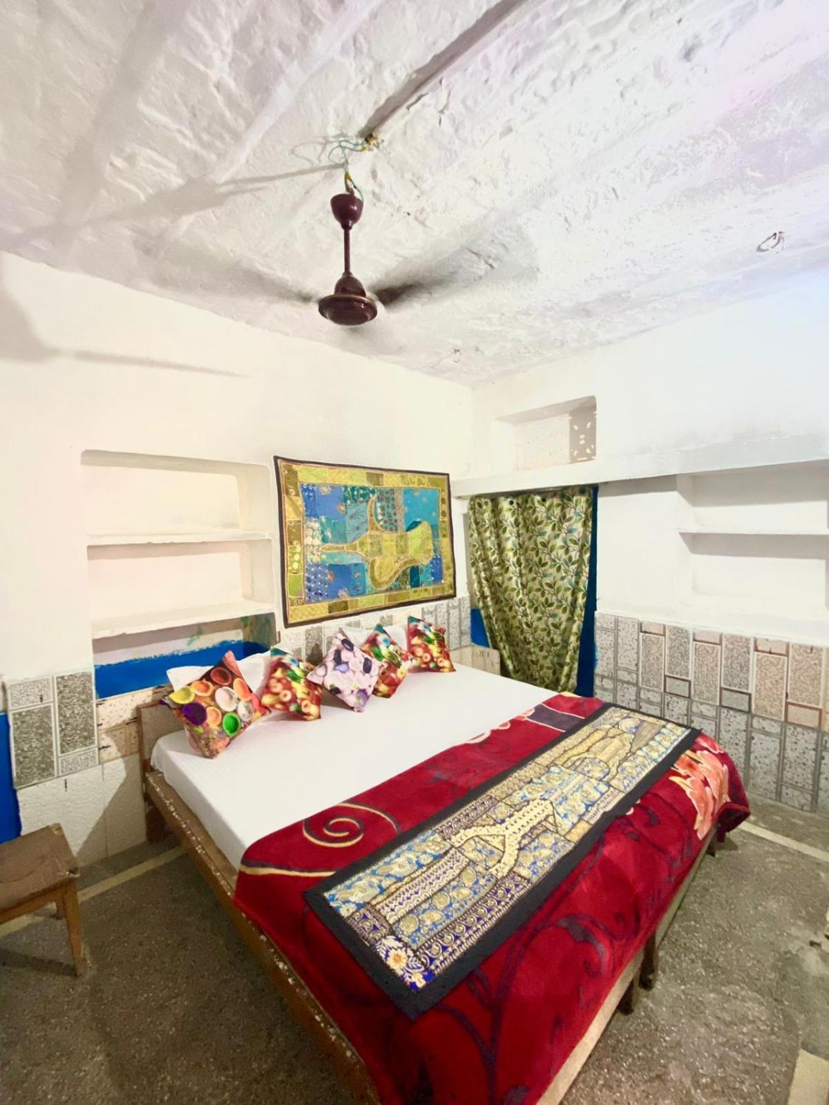 Mirvana Guest House & Camel Safari Jaisalmer Exterior photo