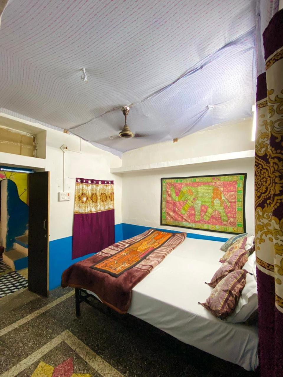 Mirvana Guest House & Camel Safari Jaisalmer Exterior photo