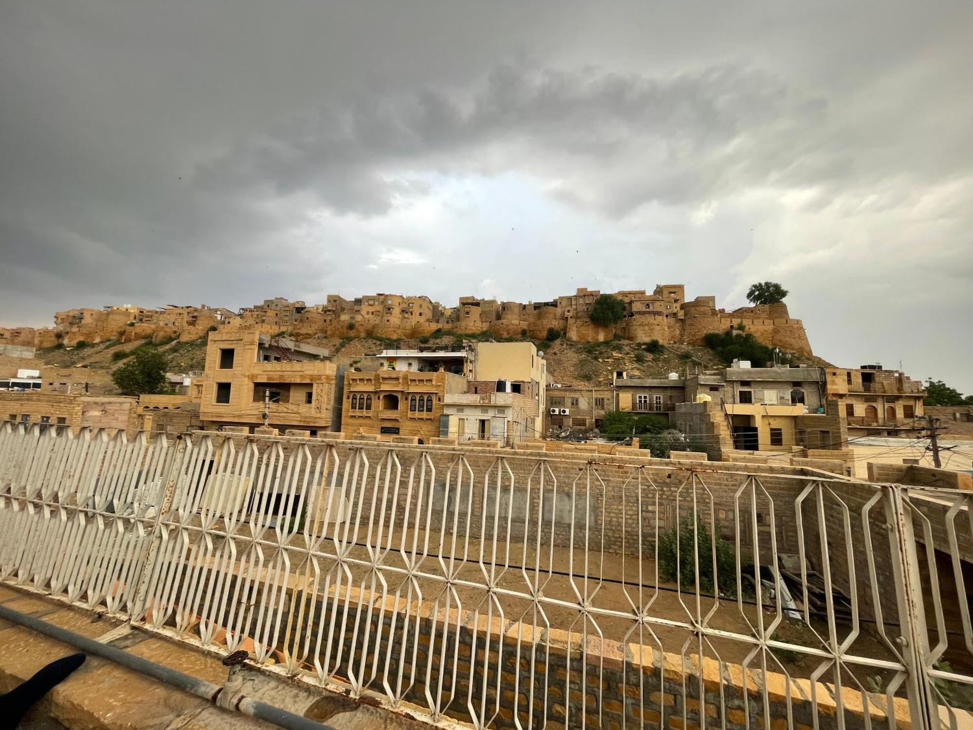 Mirvana Guest House & Camel Safari Jaisalmer Exterior photo