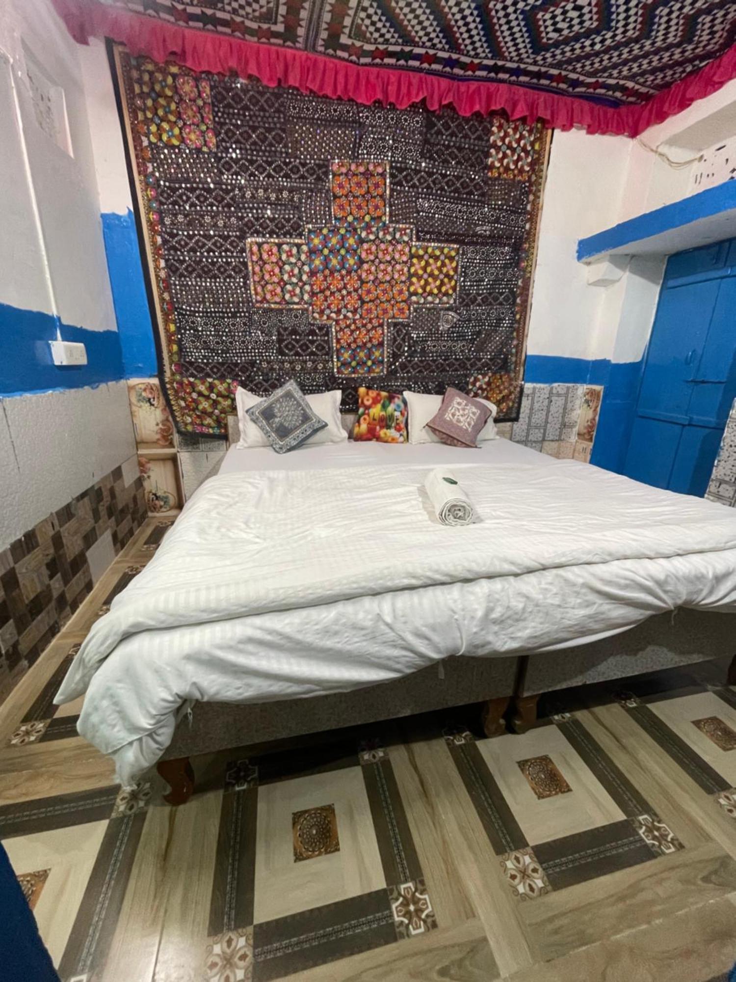 Mirvana Guest House & Camel Safari Jaisalmer Exterior photo